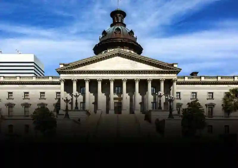 photo of the South Carolina State House building